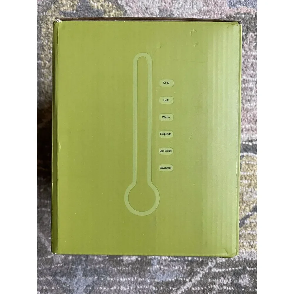 Sochow Botanical MintGreen and White Throw Blanket